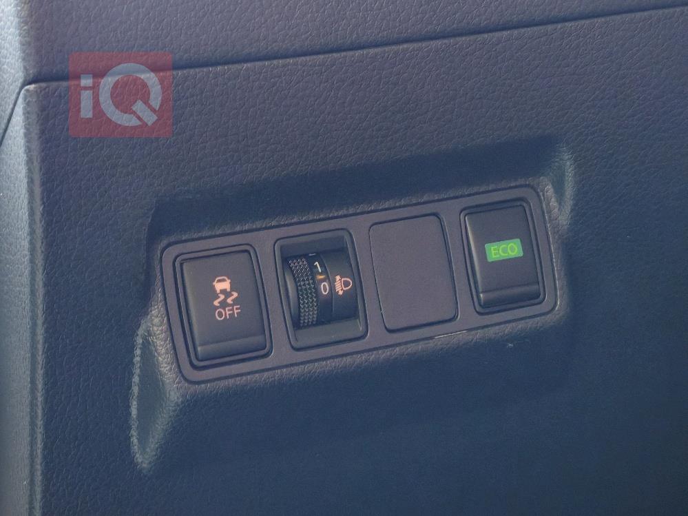 نيسان سيلفي